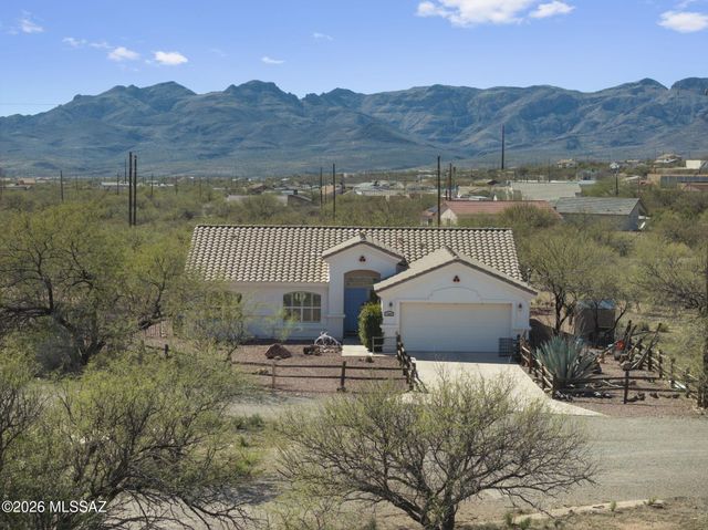 1848 Rosalia Court, Rio Rico, AZ 85648