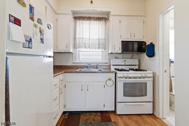 107 Mount Prospect Ave, Clifton City, NJ 07013