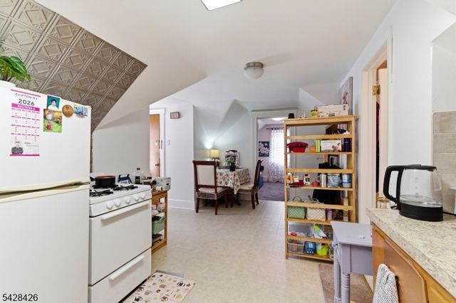 107 Mount Prospect Ave, Clifton City, NJ 07013