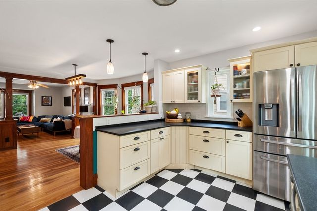 11 Pitcher Ave 11, Medford, MA 02155