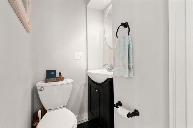 11 Pitcher Ave 11, Medford, MA 02155