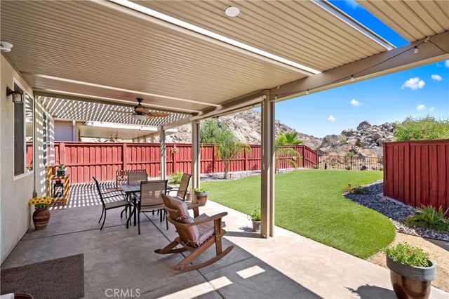 212 Hoch Way, Hemet, CA 92545