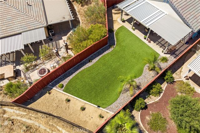 212 Hoch Way, Hemet, CA 92545