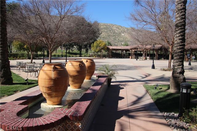 212 Hoch Way, Hemet, CA 92545