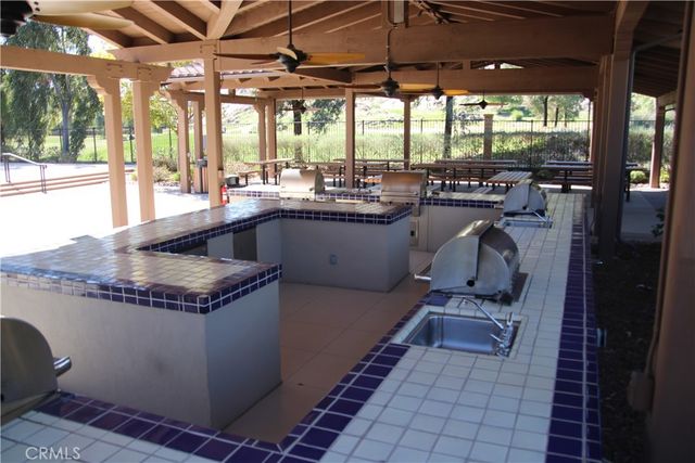 212 Hoch Way, Hemet, CA 92545