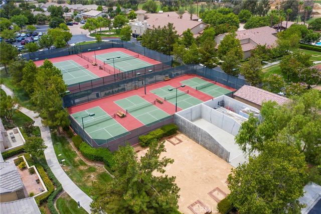 212 Hoch Way, Hemet, CA 92545