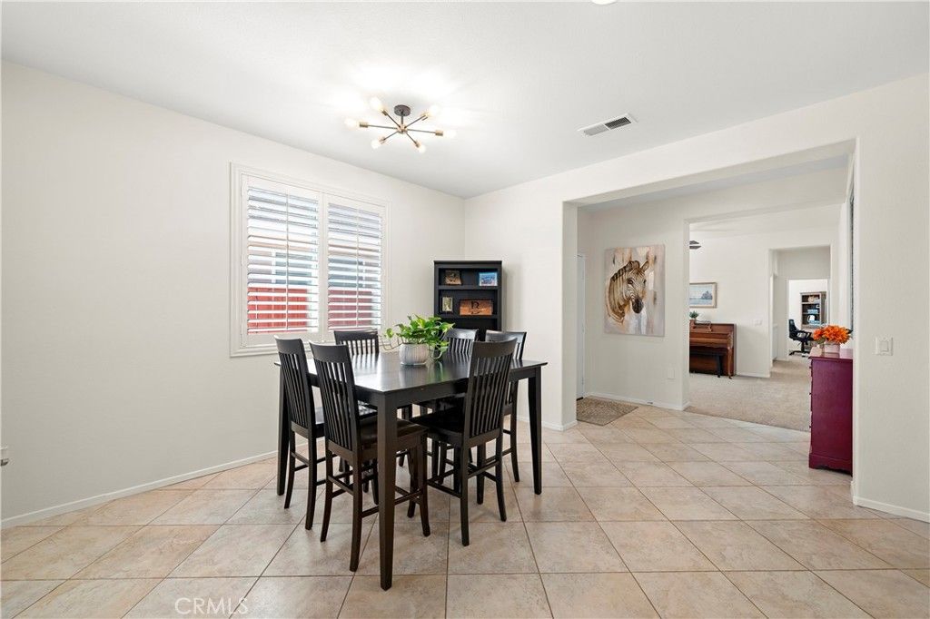 212 Hoch Way, Hemet, CA 92545