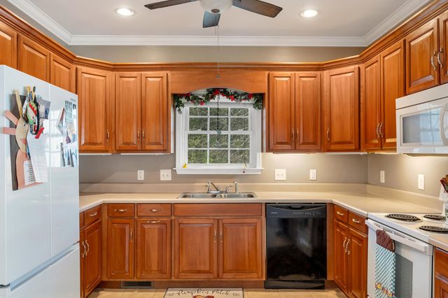 863 Owl Hollow Road, Mcdonald, TN 37353