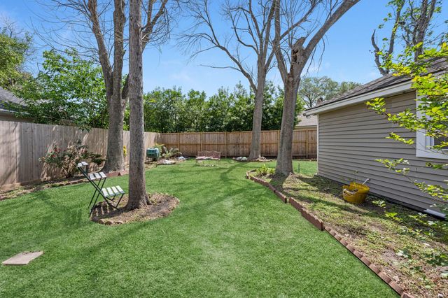11319 Briar Forest Drive, Houston, TX 77077