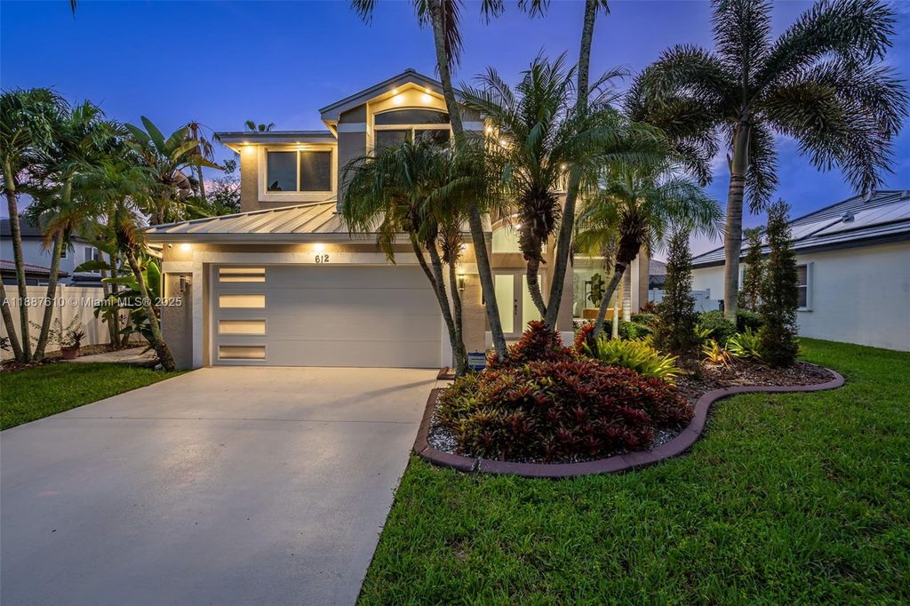 612 SW 179th Ave, Pembroke Pines, FL 33029
