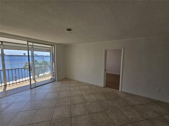 3020 Marcos Dr S310, Aventura, FL 33160