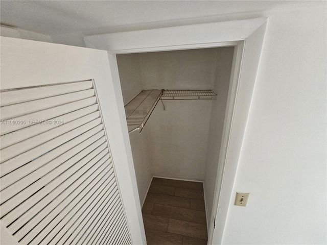 3020 Marcos Dr S310, Aventura, FL 33160