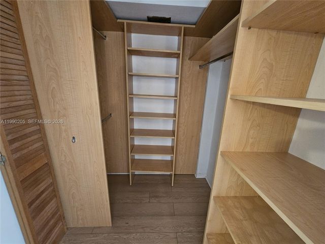 3020 Marcos Dr S310, Aventura, FL 33160