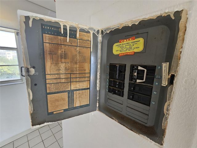 3020 Marcos Dr S310, Aventura, FL 33160