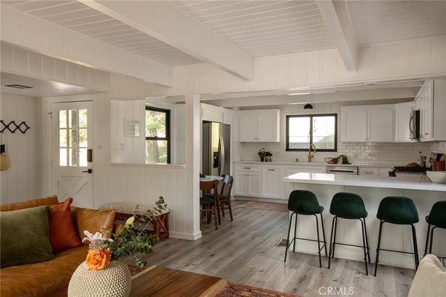 28989 Palisades, Lake Arrowhead, CA 92352