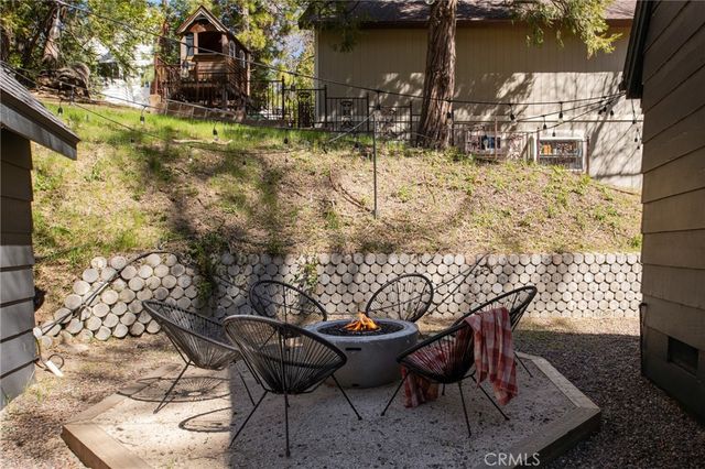 28989 Palisades, Lake Arrowhead, CA 92352