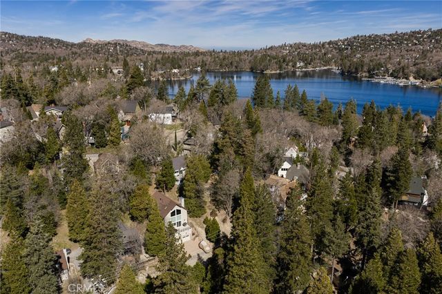 28989 Palisades, Lake Arrowhead, CA 92352