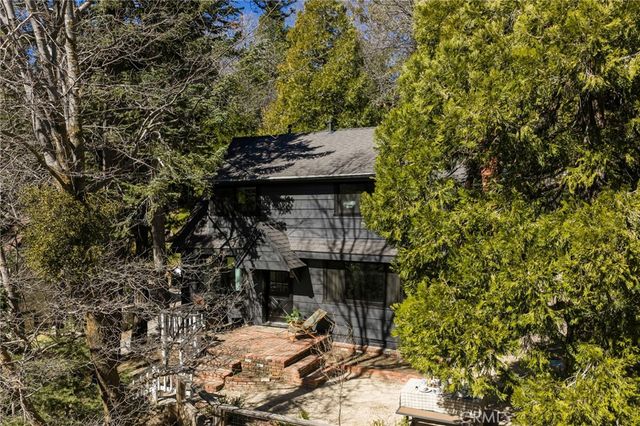 28989 Palisades, Lake Arrowhead, CA 92352