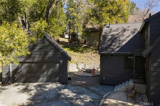 28989 Palisades, Lake Arrowhead, CA 92352