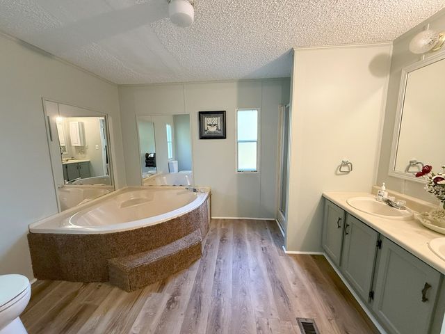 212 Man Hall Rd, Dothan, AL 36305