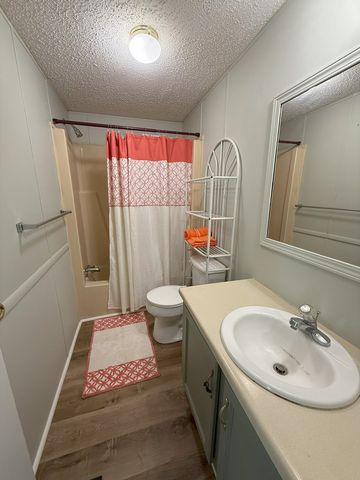 212 Man Hall Rd, Dothan, AL 36305