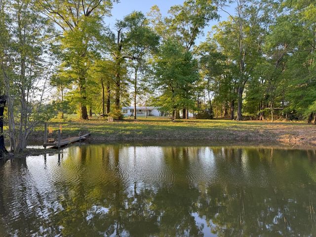 212 Man Hall Rd, Dothan, AL 36305