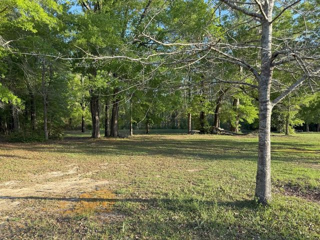 212 Man Hall Rd, Dothan, AL 36305