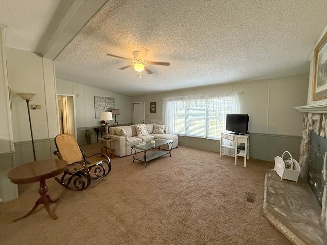 212 Man Hall Rd, Dothan, AL 36305