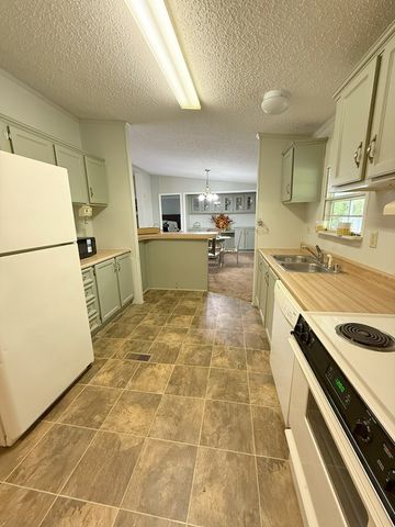 212 Man Hall Rd, Dothan, AL 36305