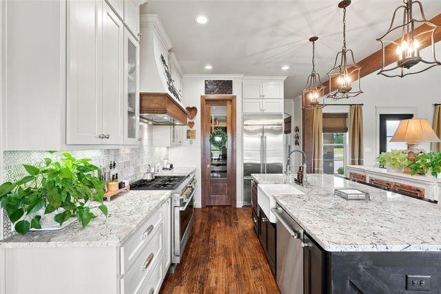 1245 Crown Valley Drive, Weatherford, TX 76087