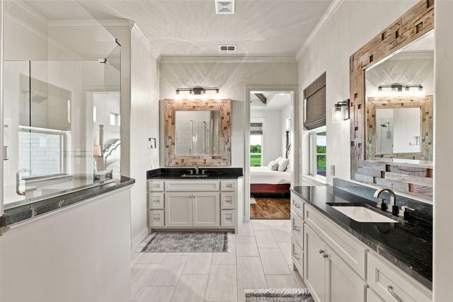 1245 Crown Valley Drive, Weatherford, TX 76087