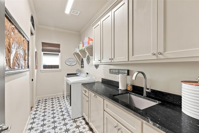 1245 Crown Valley Drive, Weatherford, TX 76087