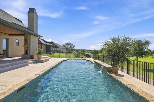 1245 Crown Valley Drive, Weatherford, TX 76087