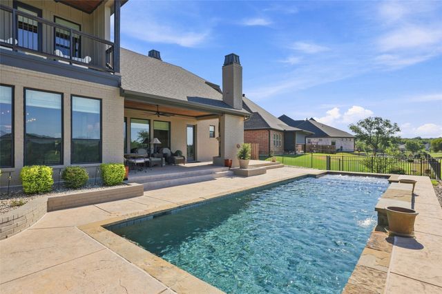 1245 Crown Valley Drive, Weatherford, TX 76087