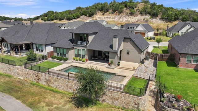 1245 Crown Valley Drive, Weatherford, TX 76087