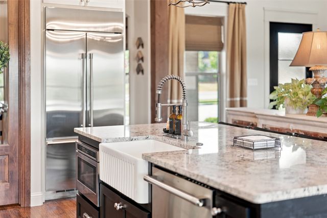 1245 Crown Valley Drive, Weatherford, TX 76087