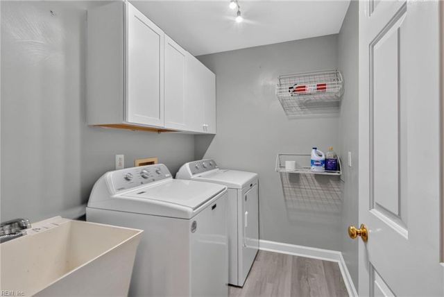 1705 Pilgrims MEWS, Virginia Beach, VA 23455