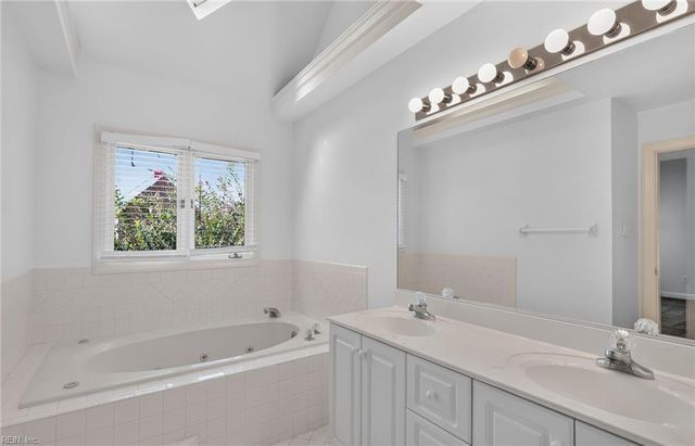 1705 Pilgrims MEWS, Virginia Beach, VA 23455