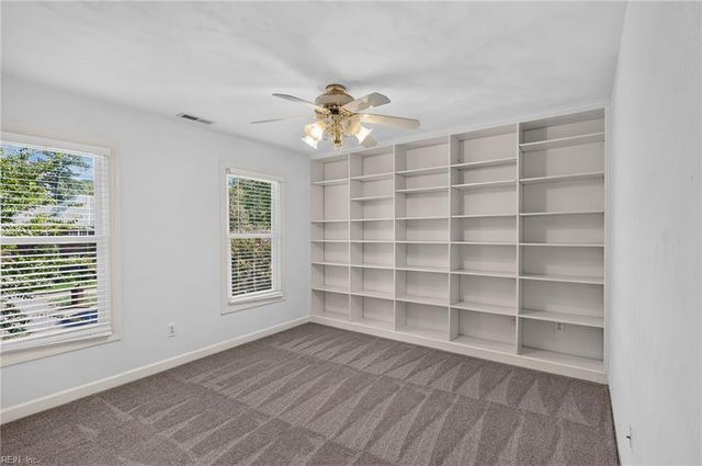 1705 Pilgrims MEWS, Virginia Beach, VA 23455