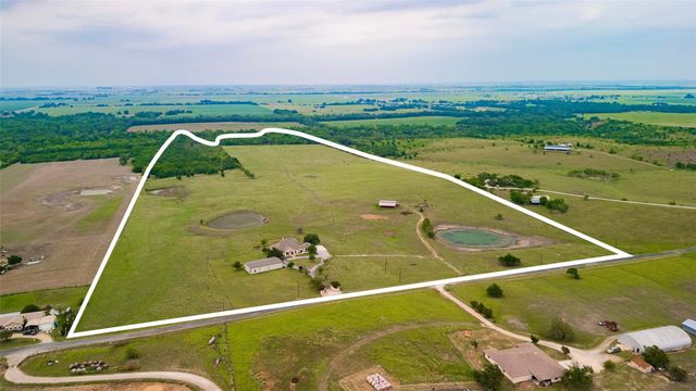 20145 Janak RD, Coupland, TX 78615