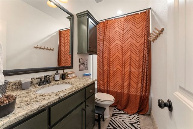 1706 NE Chaucer Street, Bentonville, AR 72712