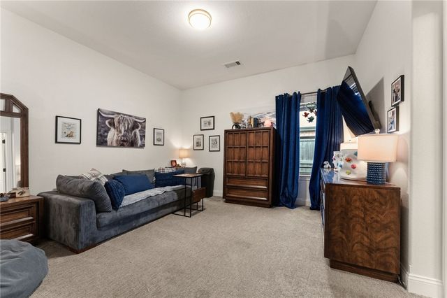 1706 NE Chaucer Street, Bentonville, AR 72712