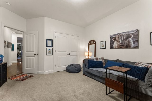 1706 NE Chaucer Street, Bentonville, AR 72712
