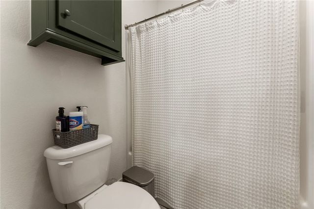 1706 NE Chaucer Street, Bentonville, AR 72712