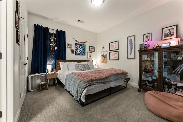 1706 NE Chaucer Street, Bentonville, AR 72712