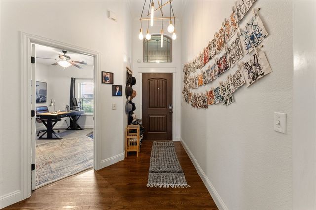1706 NE Chaucer Street, Bentonville, AR 72712