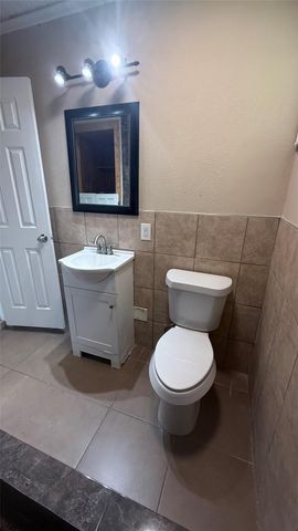 10425 Chambers Street, Houston, TX 77034