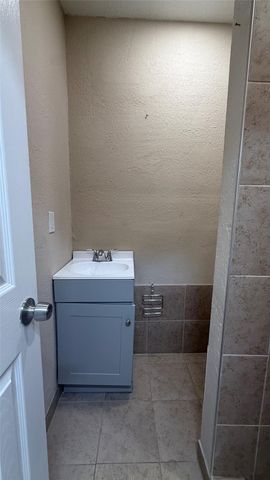 10425 Chambers Street, Houston, TX 77034