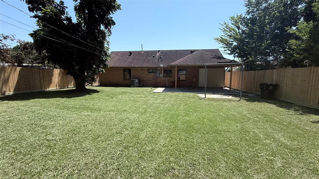 10425 Chambers Street, Houston, TX 77034