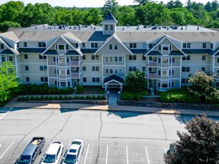 2 Sterling Hill Ln Apt 216, Exeter, NH 03833